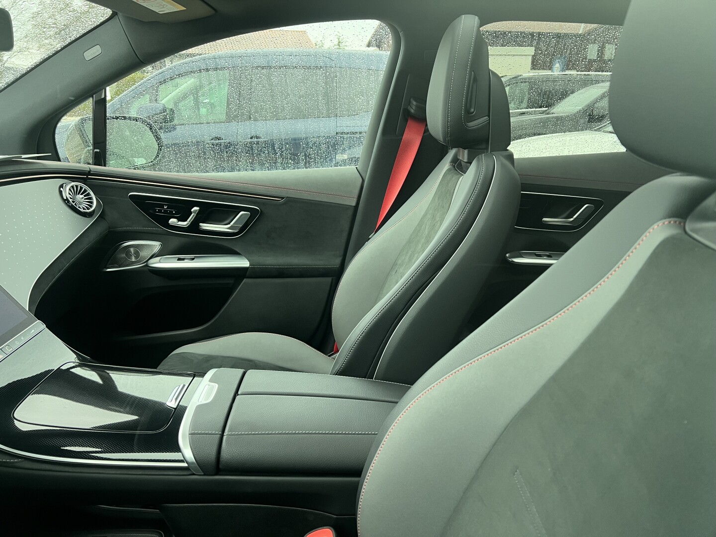 Mercedes-Benz EQE 350+ SUV 292PS AMG 4Matic  Из Германии (129500)