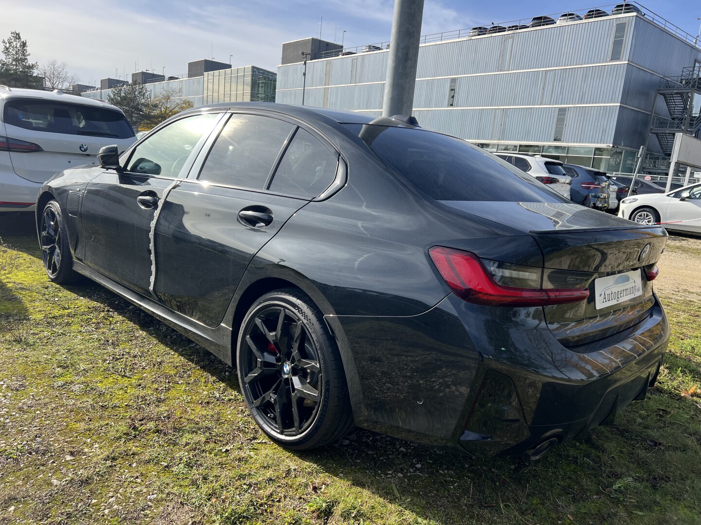 BMW 330e xDrive 292PS Hybrid M-Sport Black Paket Aus Deutschland (129559)