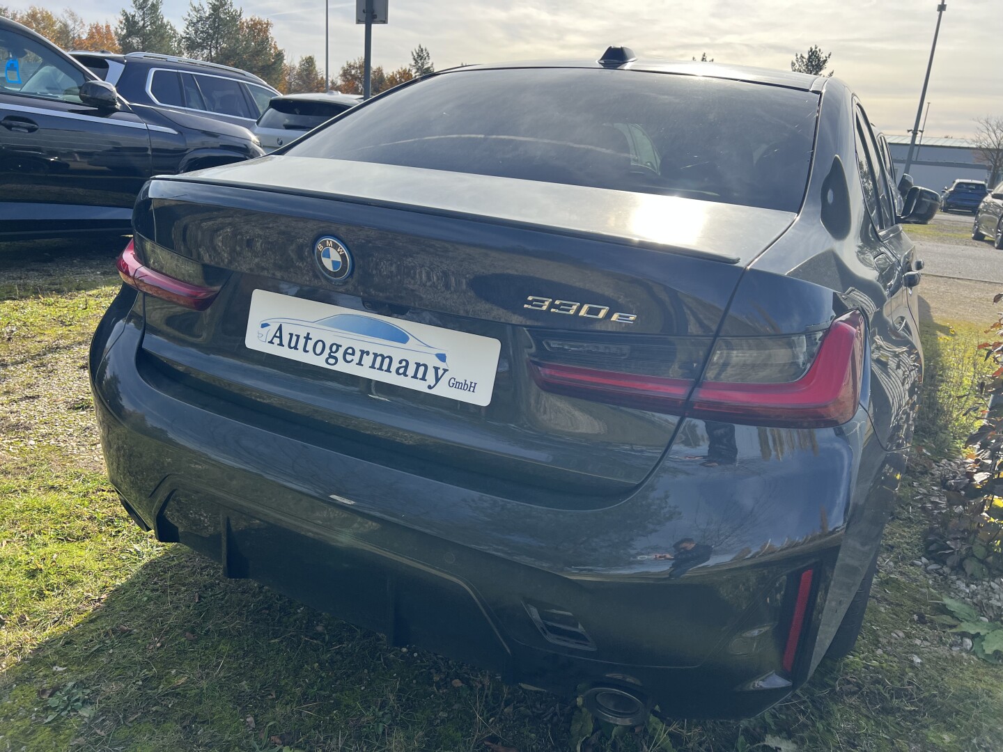 BMW 330e xDrive 292PS Hybrid M-Sport Black Paket Aus Deutschland (129564)