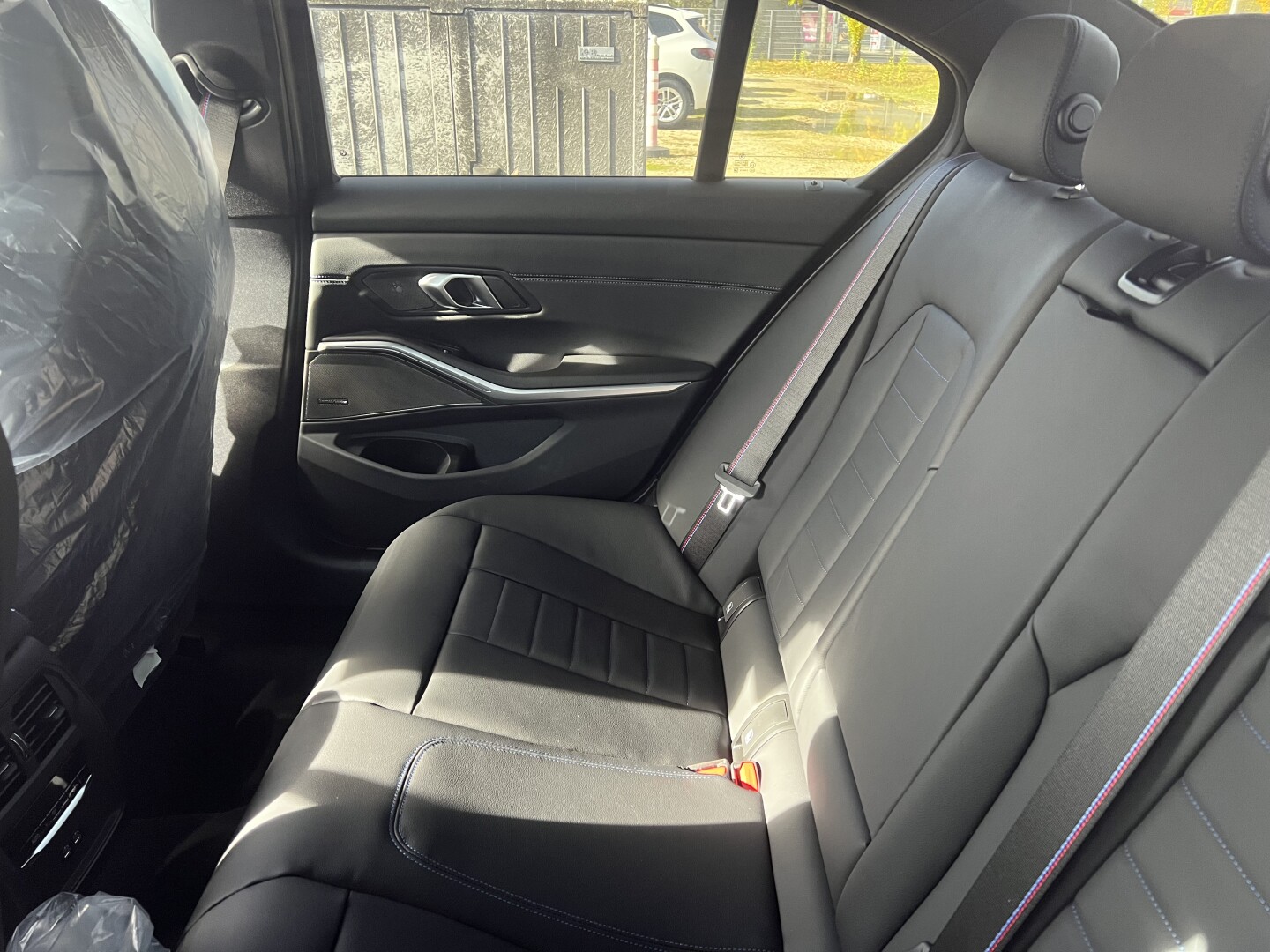 BMW 330e xDrive 292PS Hybrid M-Sport Black Paket Aus Deutschland (129558)