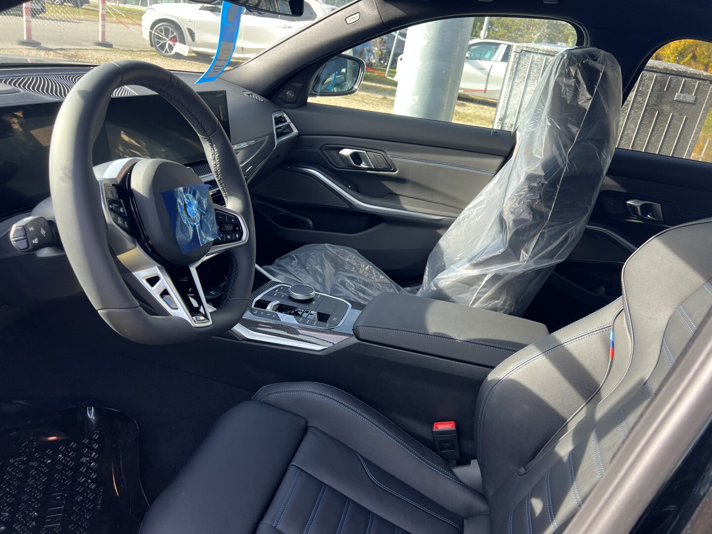 BMW 330e xDrive 292PS Hybrid M-Sport Black Paket Aus Deutschland (129557)