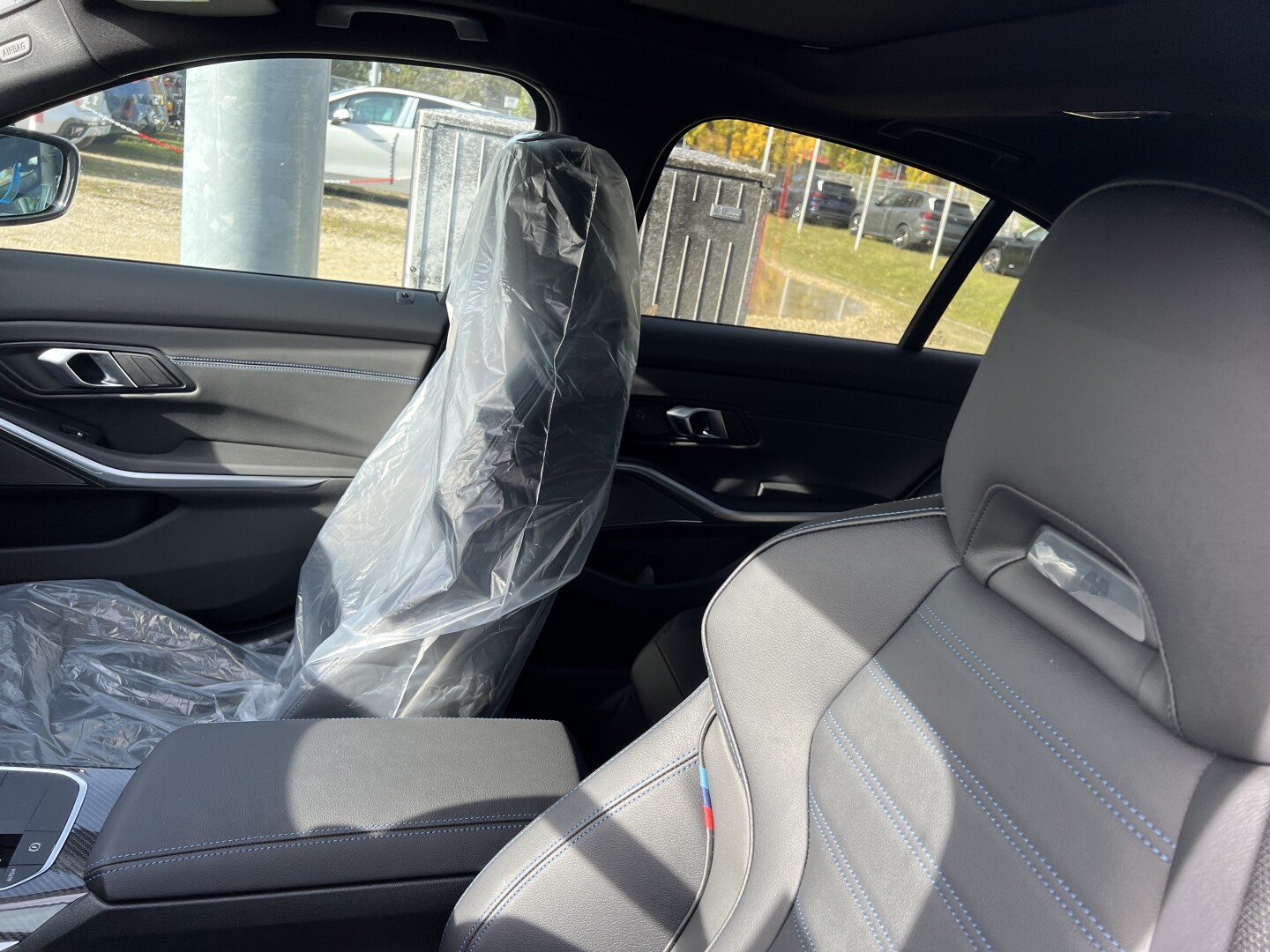 BMW 330e xDrive 292PS Hybrid M-Sport Black Paket Aus Deutschland (129556)