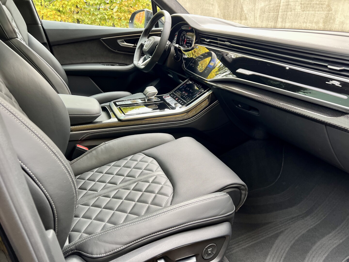 Audi SQ7 4.0TDI 435PS Black-Paket Ceramic-Brakes Matrix Aus Deutschland (129612)