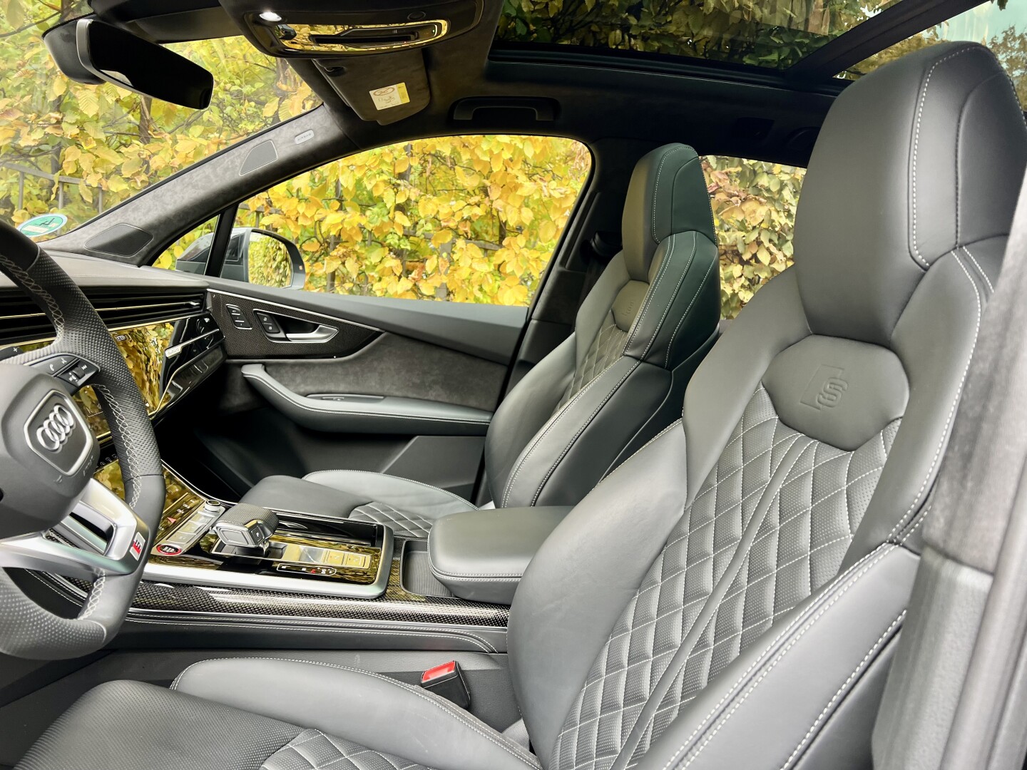 Audi SQ7 4.0TDI 435PS Black-Paket Ceramic-Brakes Matrix Aus Deutschland (129619)