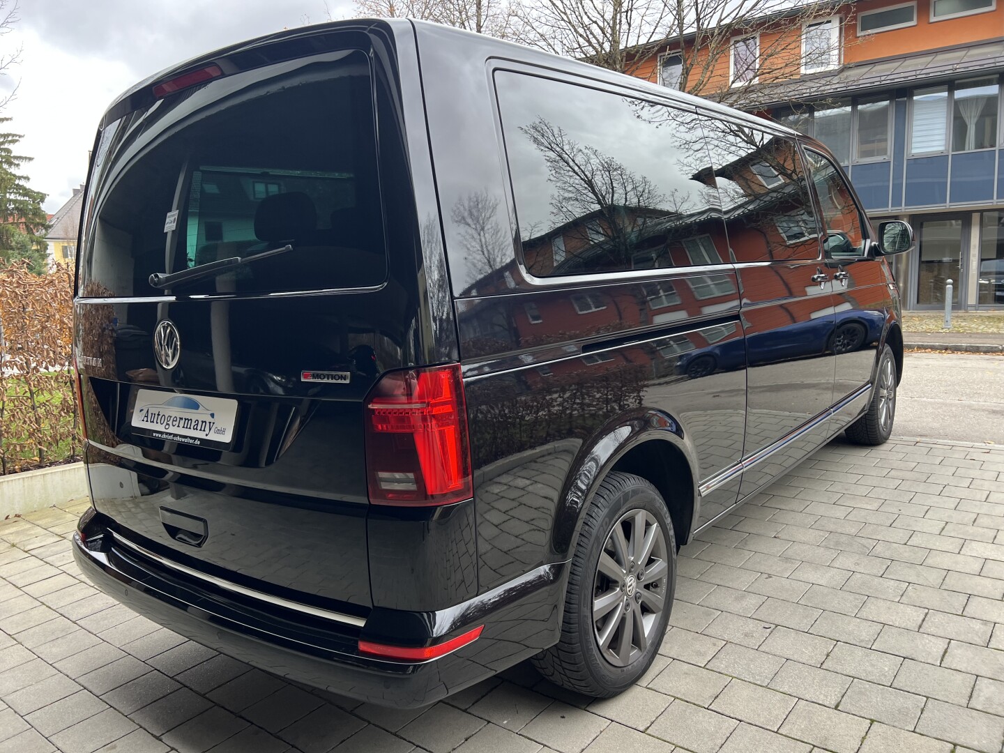 VW Multivan 2.0TDI Lang 4Motion DSG Highline LED From Germany (129668)