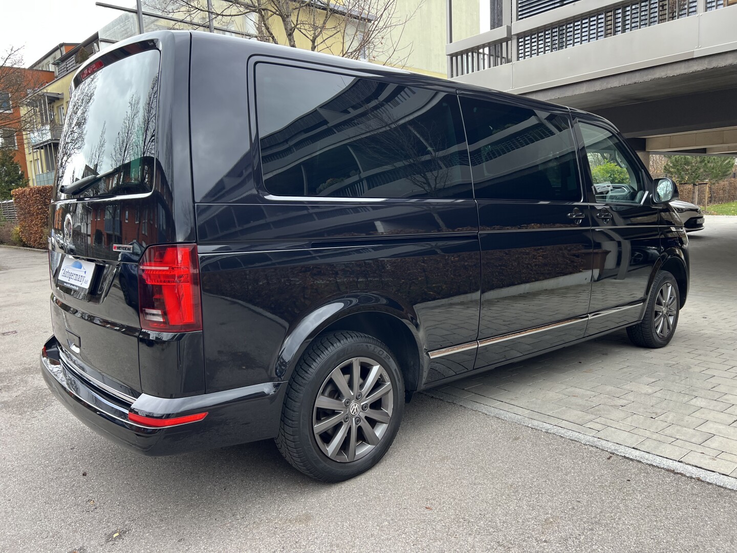 VW Multivan 2.0TDI Lang 4Motion DSG Highline LED From Germany (129651)