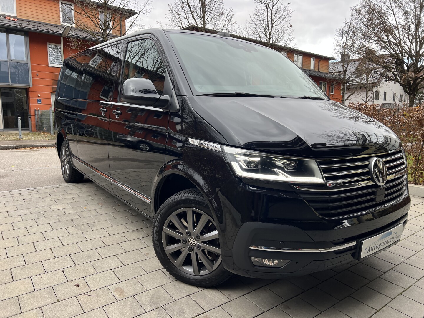VW Multivan 2.0TDI Lang 4Motion DSG Highline LED From Germany (129639)