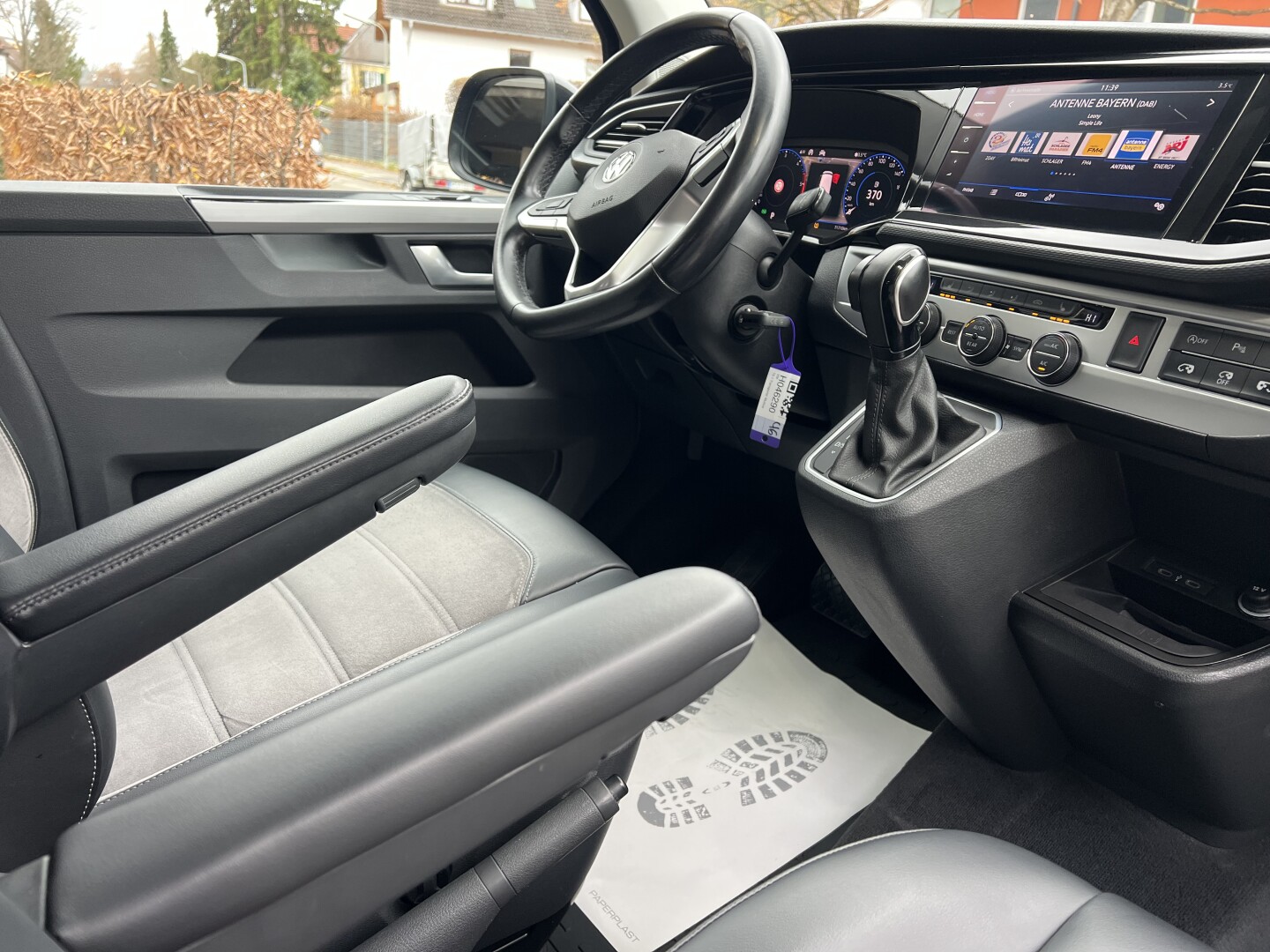 VW Multivan 2.0TDI Lang 4Motion DSG Highline LED From Germany (129660)