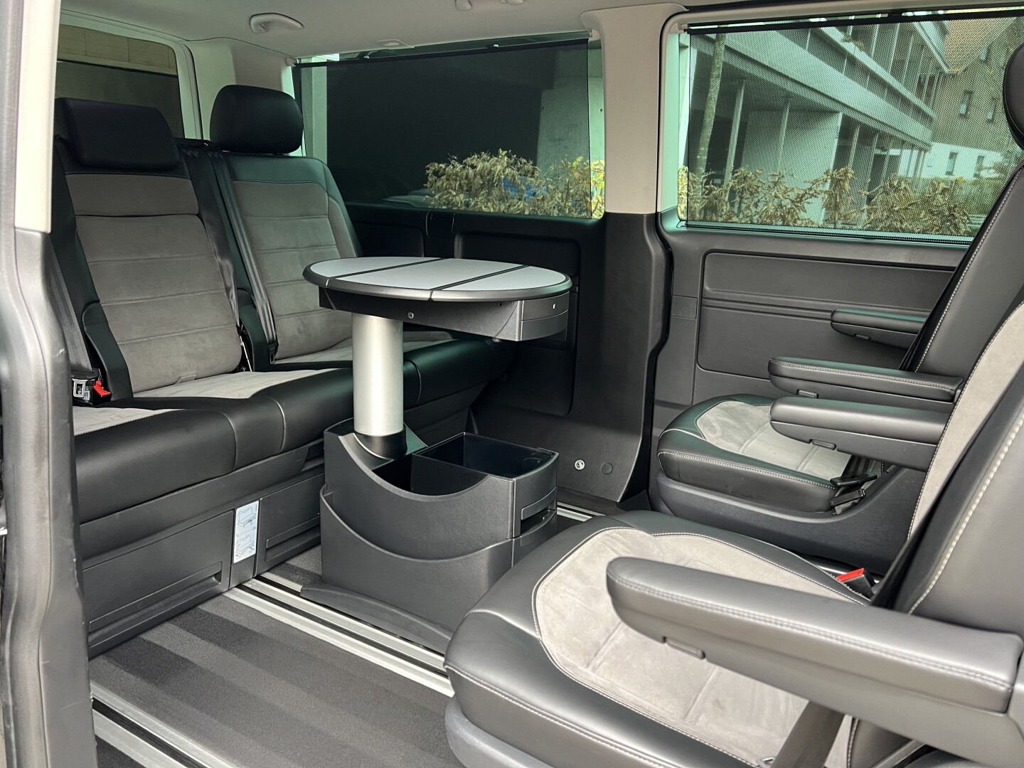 VW Multivan 2.0TDI Lang 4Motion DSG Highline LED From Germany (129665)