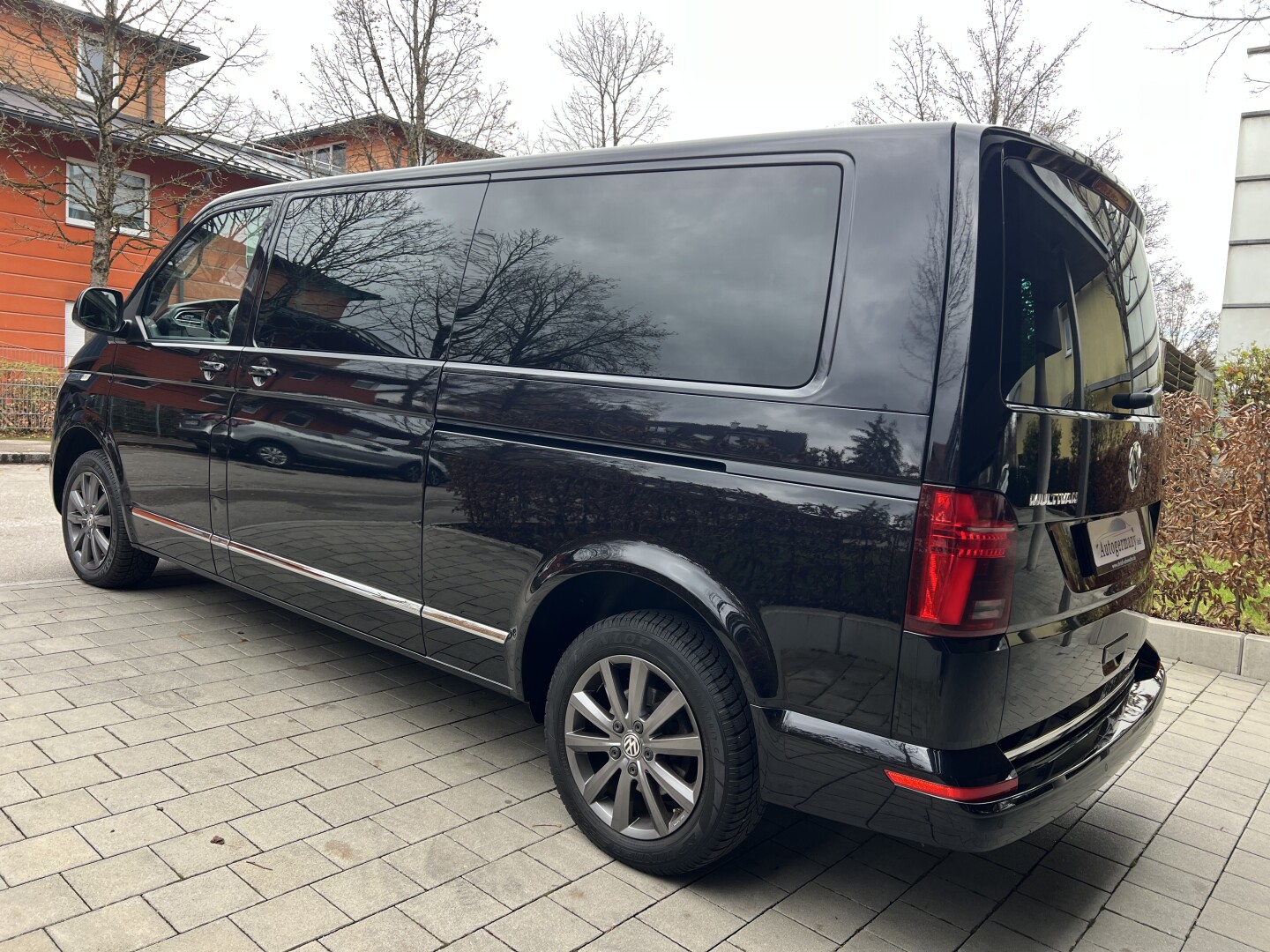 VW Multivan 2.0TDI Lang 4Motion DSG Highline LED From Germany (129672)