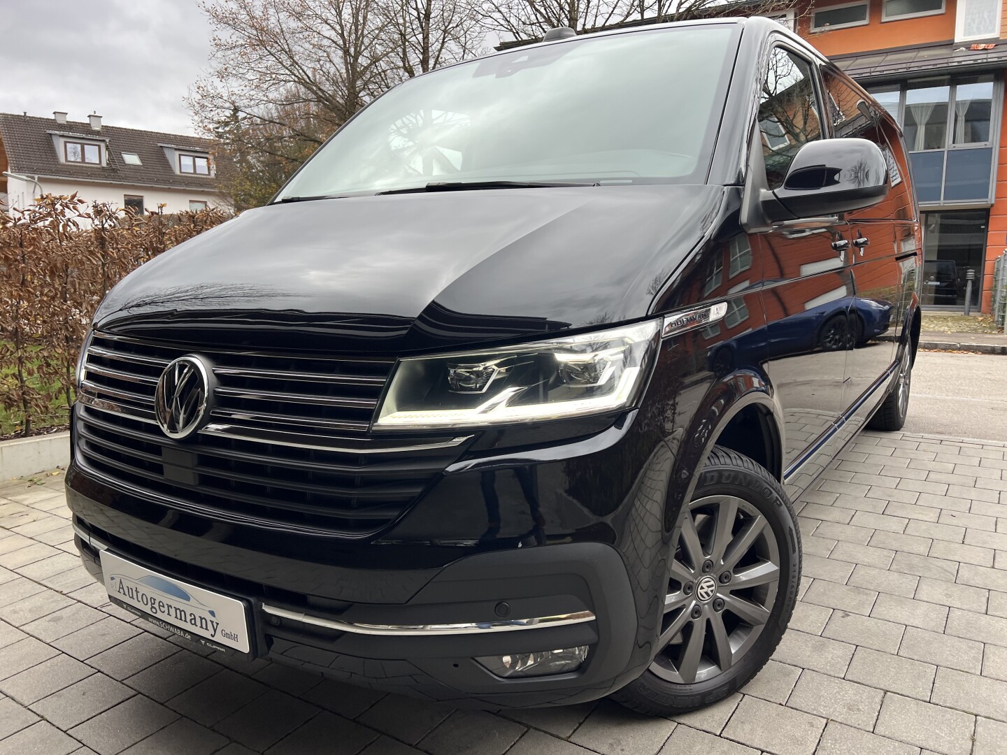 VW Multivan 2.0TDI Lang 4Motion DSG Highline LED From Germany (129641)