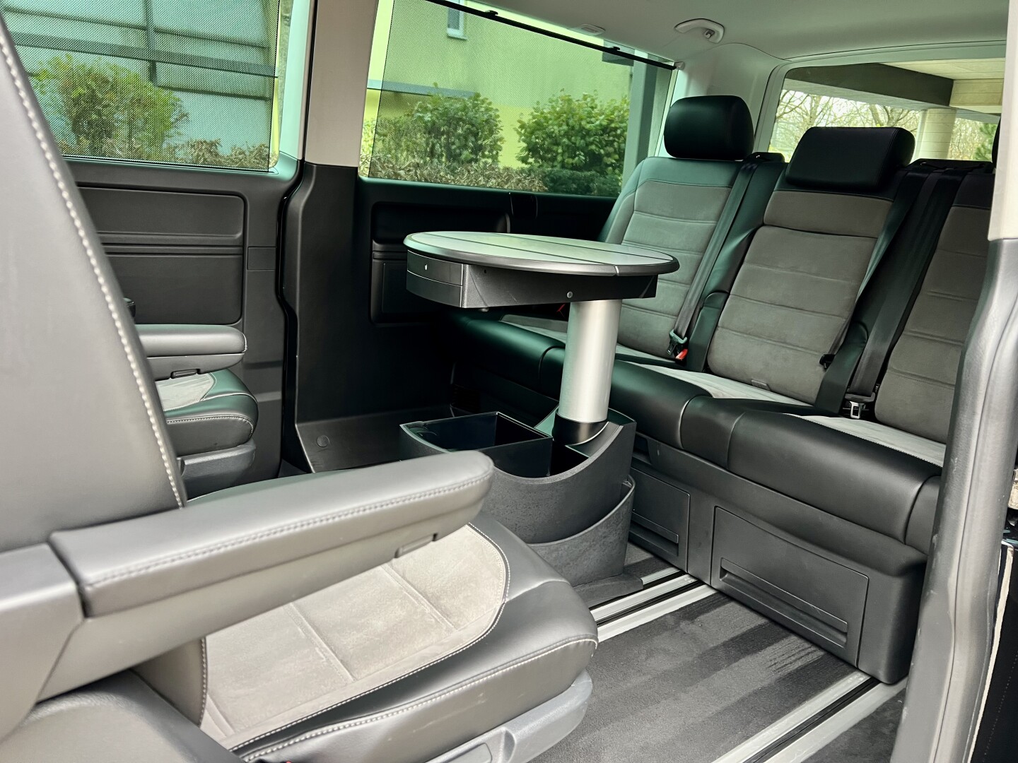 VW Multivan 2.0TDI Lang 4Motion DSG Highline LED From Germany (129657)