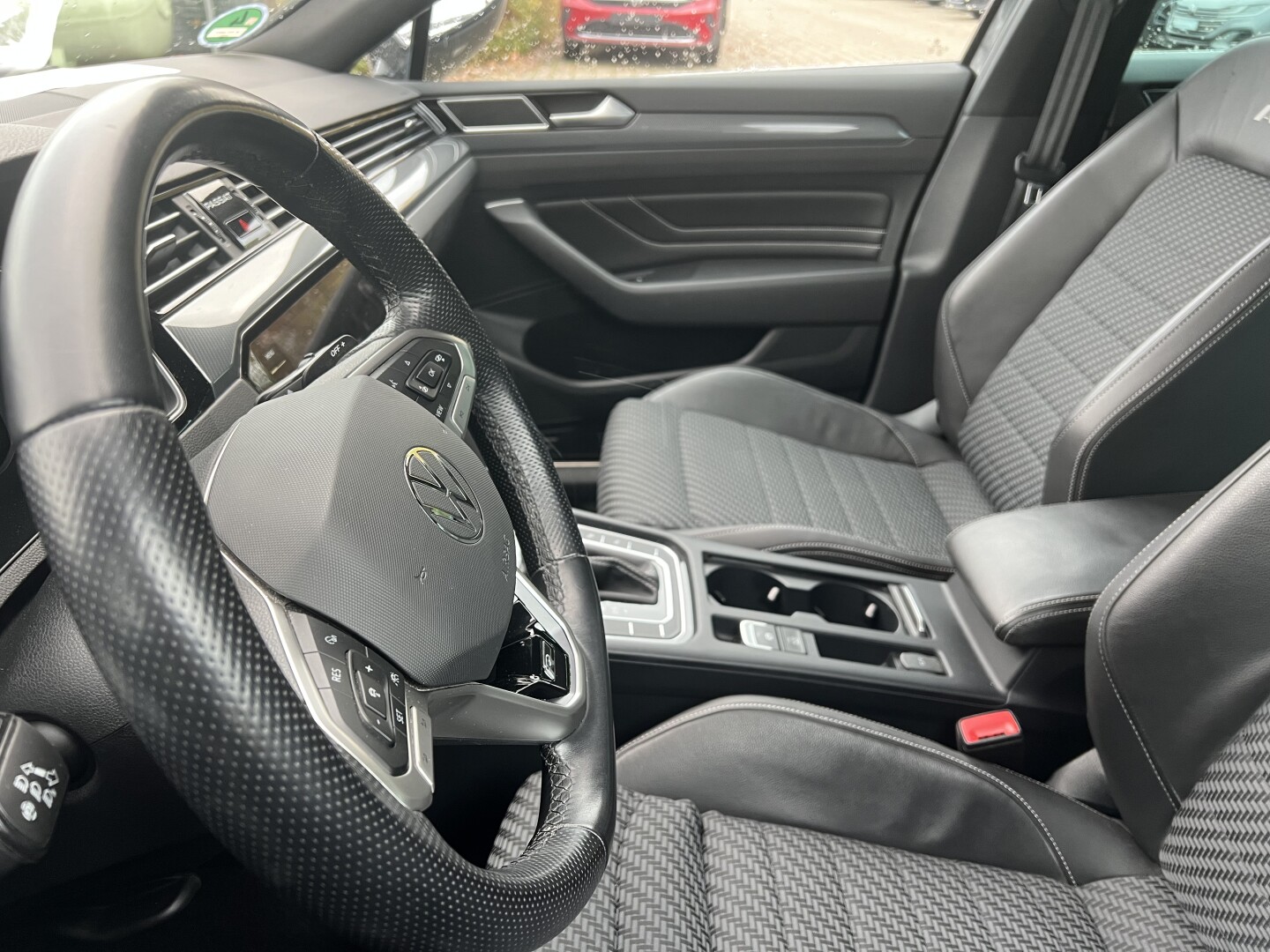 VW Passat 2.0TDI R-Line 200PS 4-Motion DSG LED З Німеччини (129854)