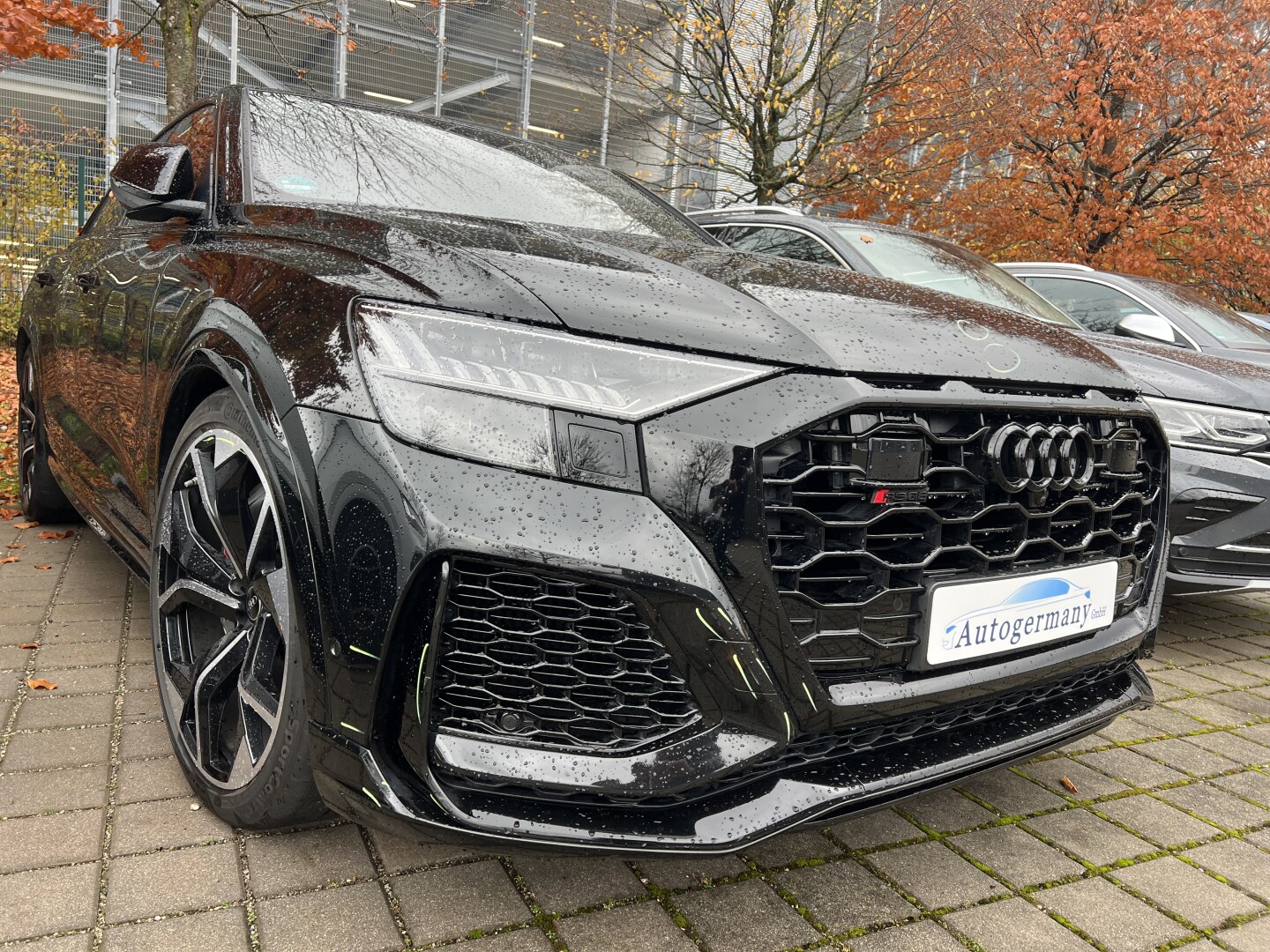 Audi RSQ8 4.0TFSI 600PS Black-Paket Individual З Німеччини (129959)