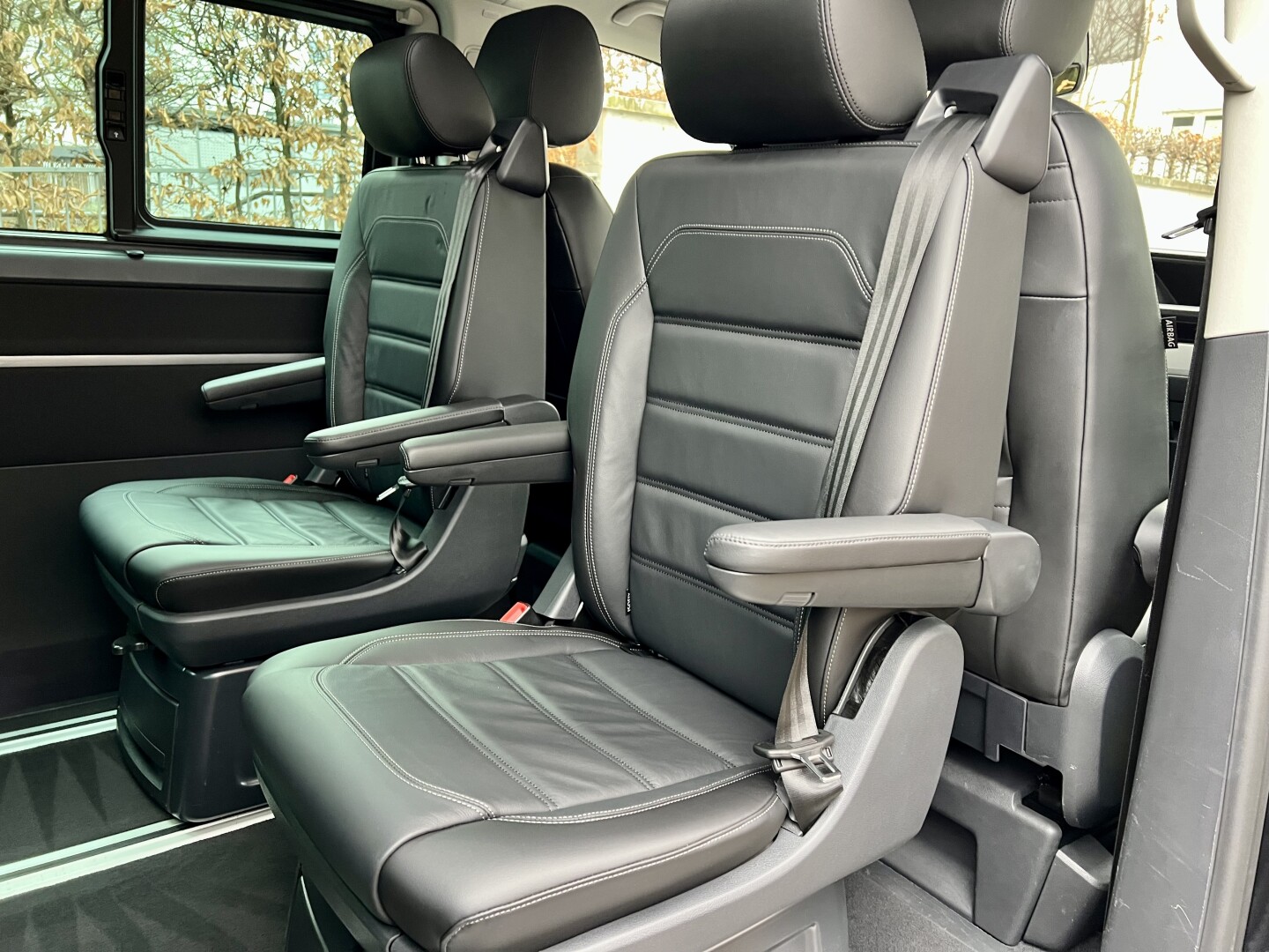 VW Multivan 2.0TDI 4Motion Generation-Six DSG LED З Німеччини (130010)