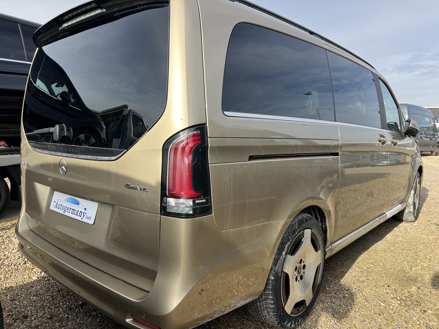 Mercedes-Benz V300d AMG 4Matic Lang Airmatic Exclusive Luxury-Seat З Німеччини (130174)