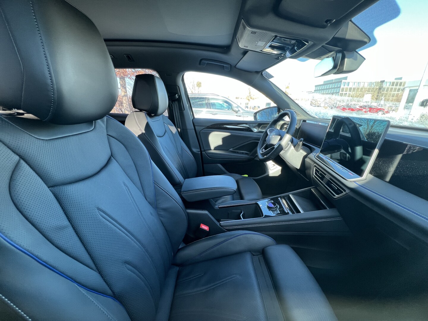 VW Tiguan 2.0TDI R-Line 193PS 4Motion Black-Paket Из Германии (130252)