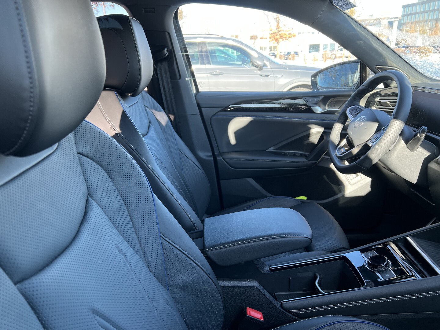 VW Tiguan 2.0TDI R-Line 193PS 4Motion Black-Paket Из Германии (130255)