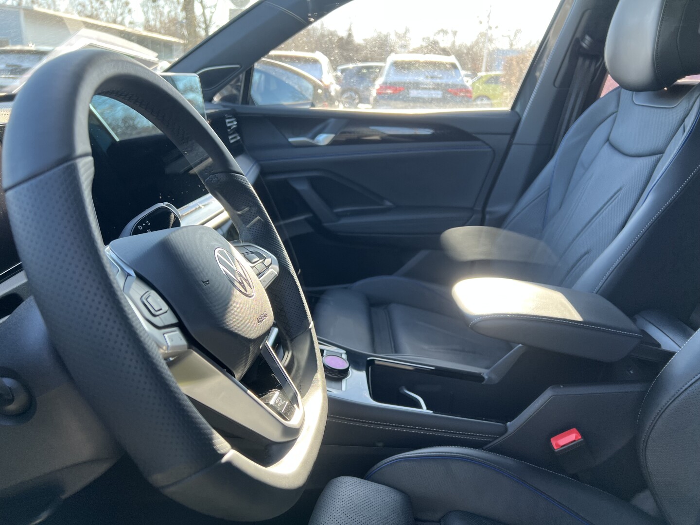 VW Tiguan 2.0TDI R-Line 193PS 4Motion Black-Paket Из Германии (130257)