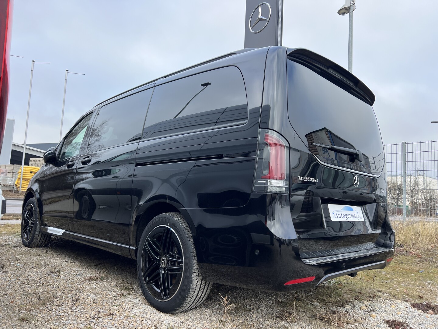 Mercedes-Benz V300d AMG 4Matic Lang Airmatic Exclusive З Німеччини (130369)