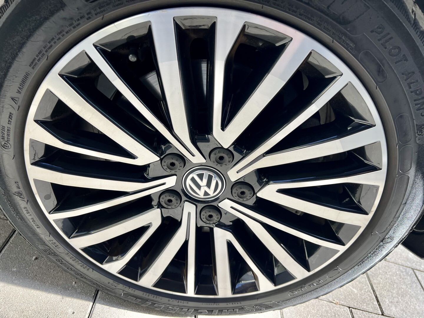 VW Multivan 2.0 TDI Bulli Lang 4Motion DSG LED З Німеччини (130427)