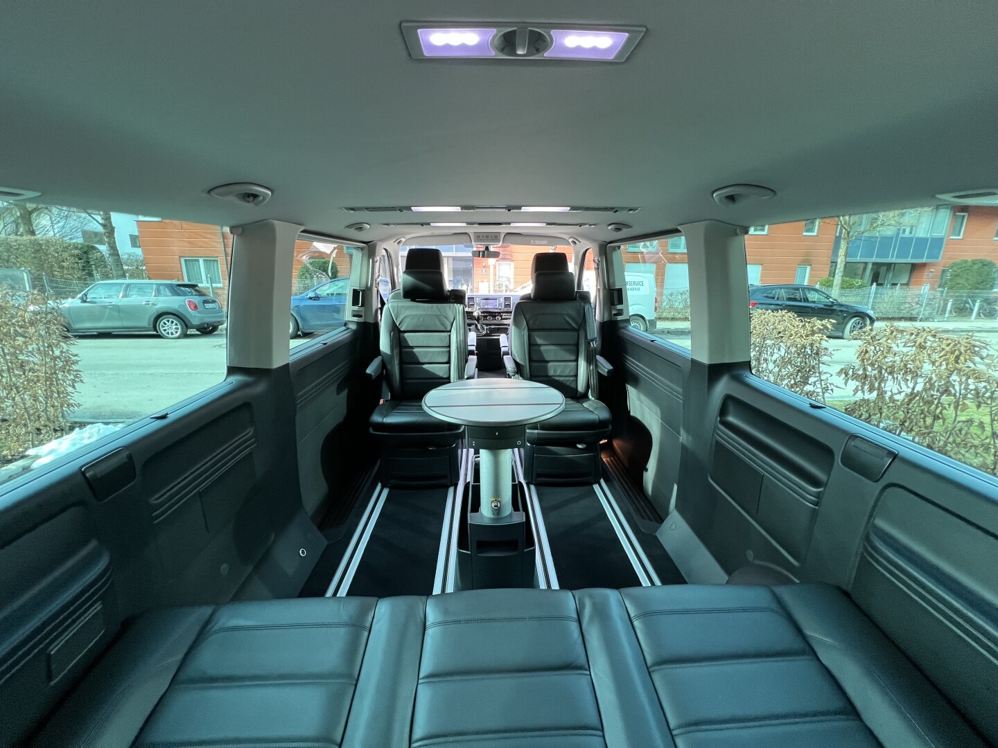 VW Multivan 2.0 TDI Bulli Lang 4Motion DSG LED З Німеччини (130437)