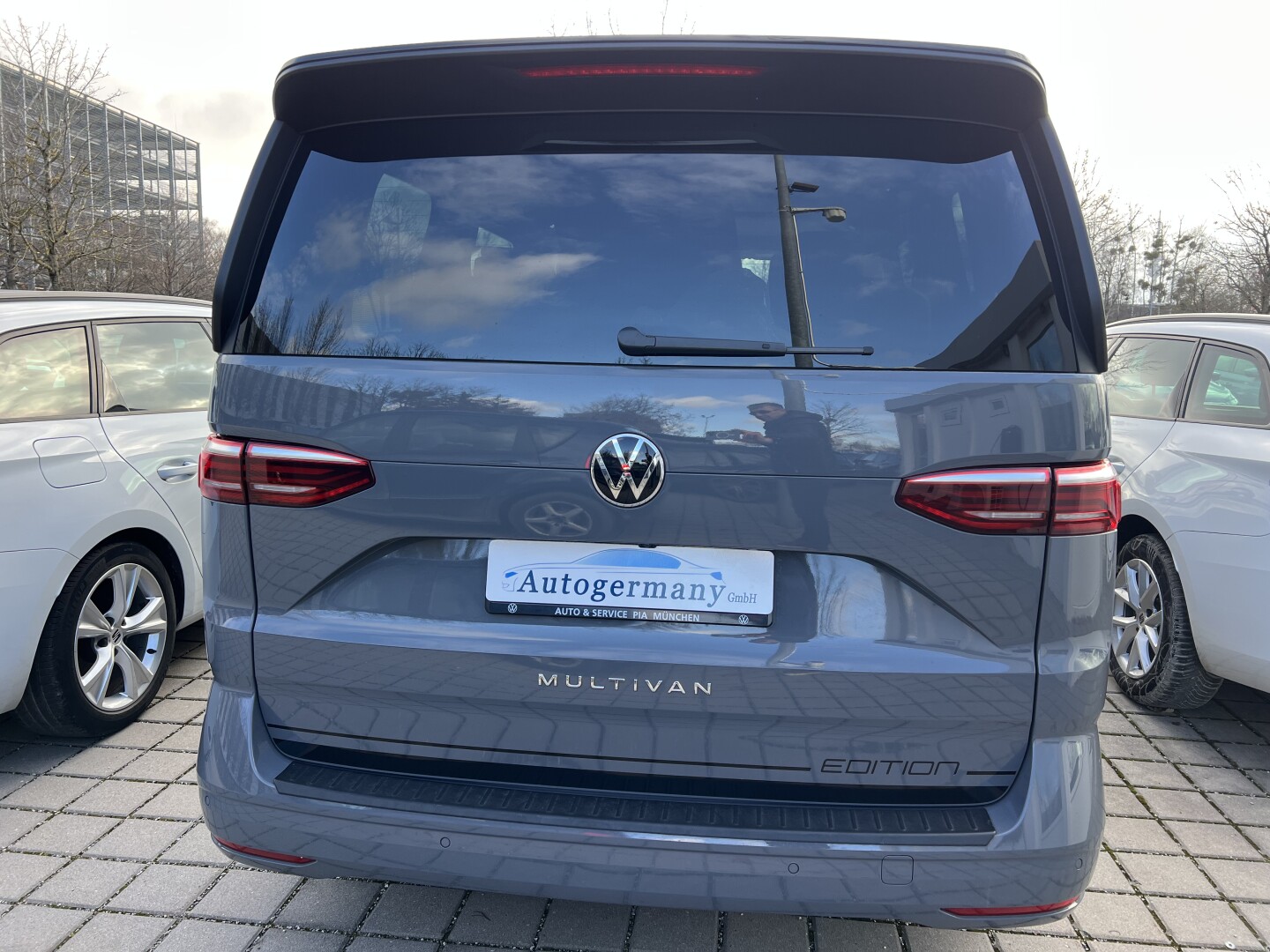 VW Multivan 2.0 TDI Lang DSG Edition LED Из Германии (130640)