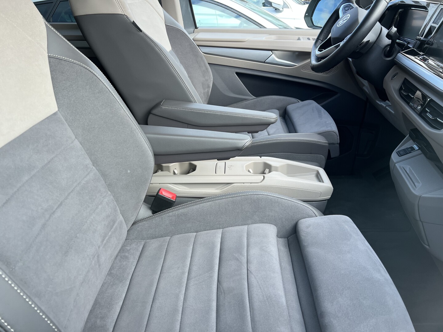 VW Multivan 2.0 TDI Lang DSG Edition LED Из Германии (130623)