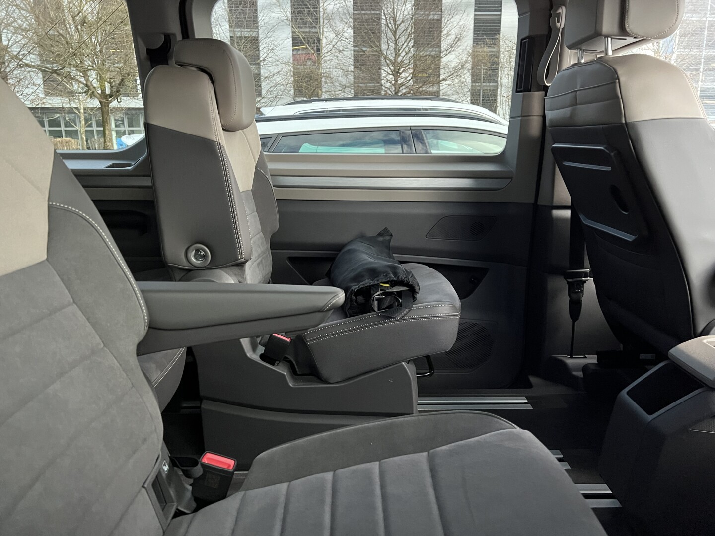 VW Multivan 2.0 TDI Lang DSG Edition LED Из Германии (130621)