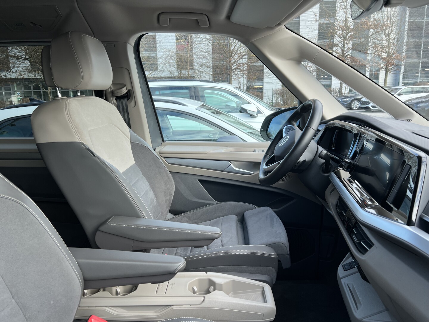 VW Multivan 2.0 TDI Lang DSG Edition LED Из Германии (130622)