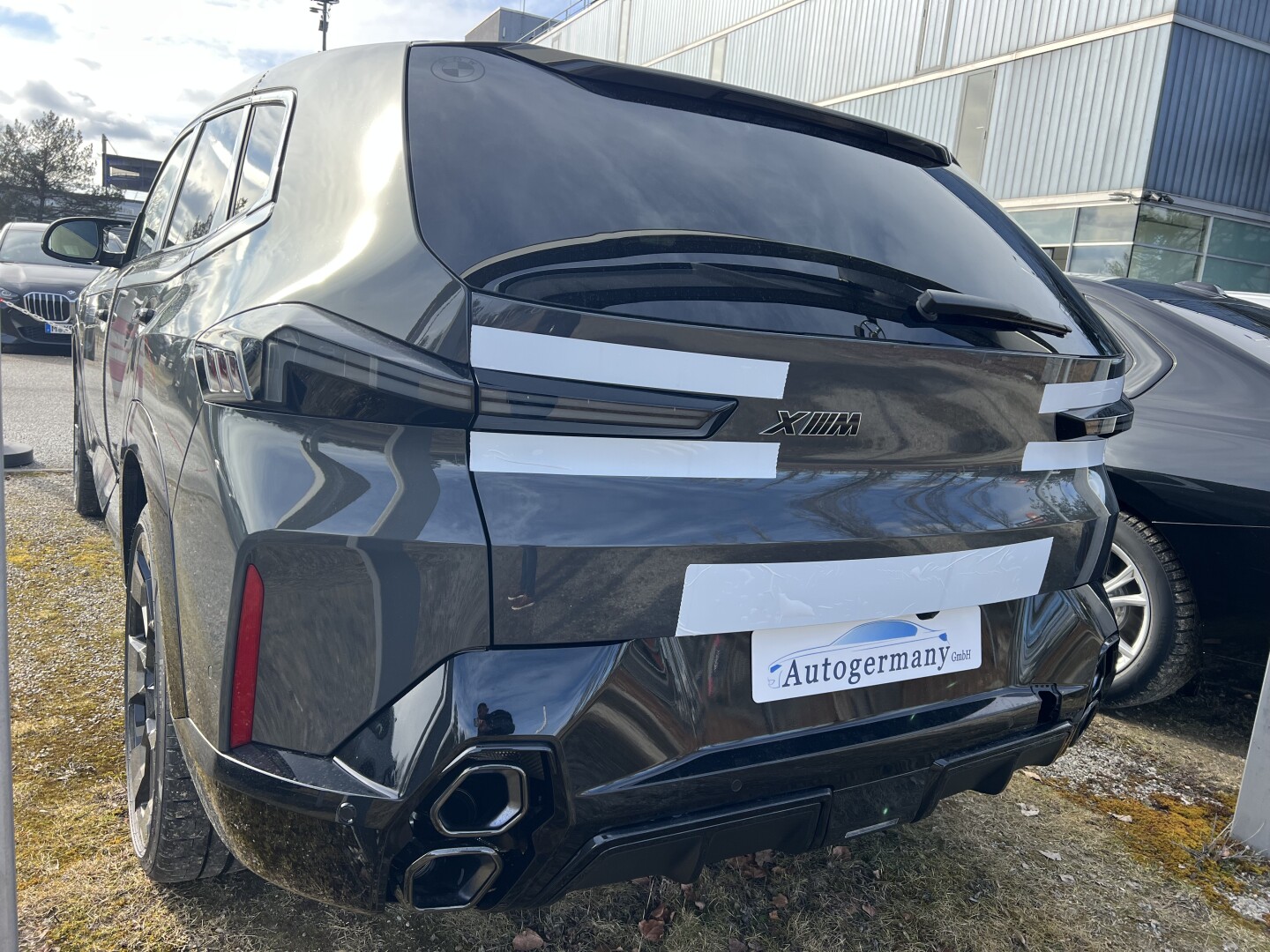 BMW XM 4.4  Plug-in-Hybrid 653PS B&W Black-Paket  З Німеччини (130661)