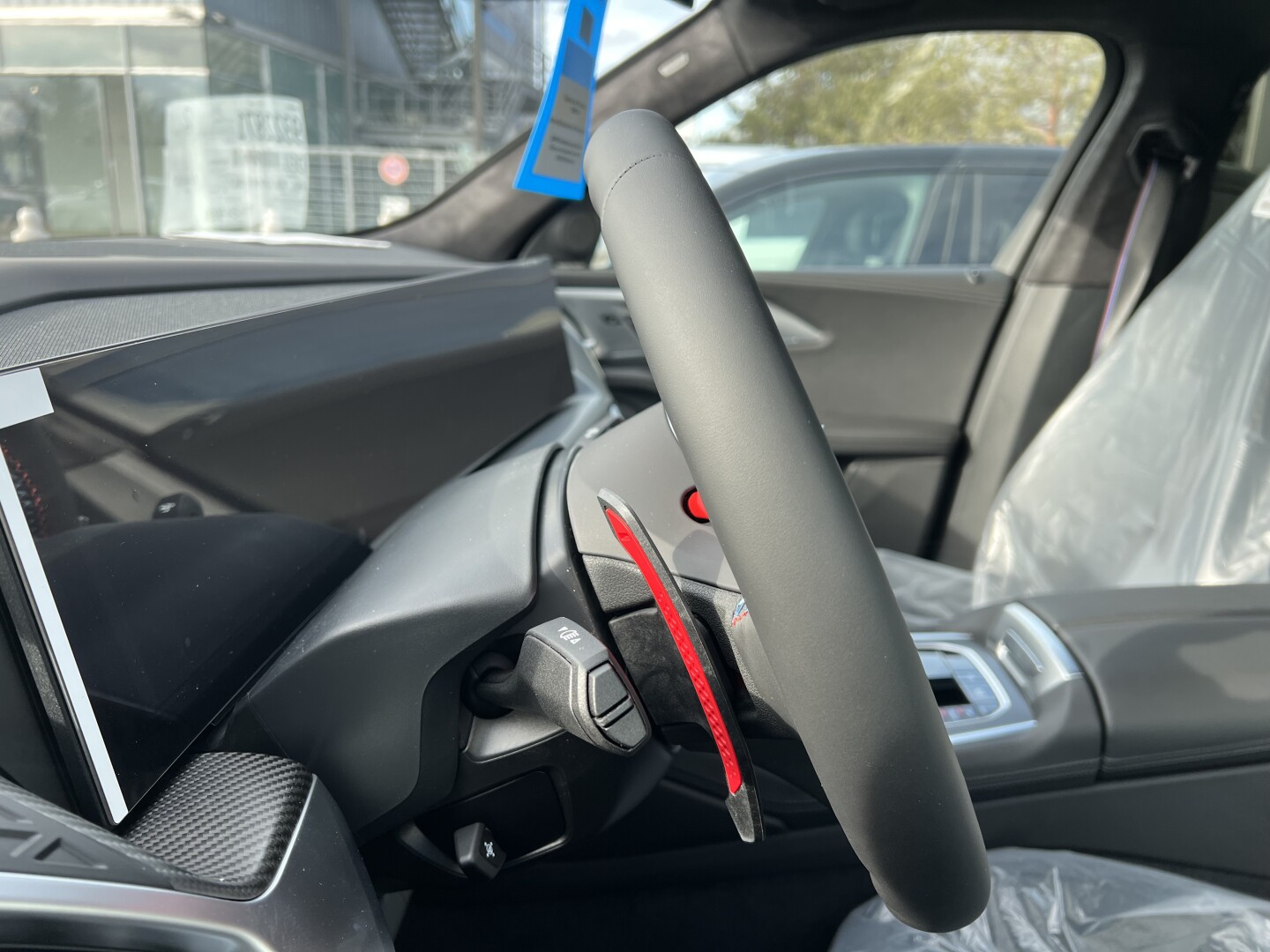 BMW XM 4.4  Plug-in-Hybrid 653PS B&W Black-Paket  З Німеччини (130657)