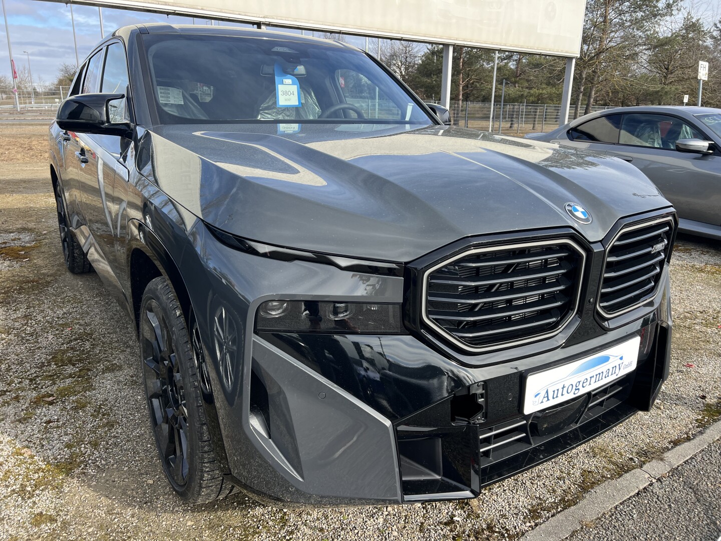 BMW XM 4.4  Plug-in-Hybrid 653PS B&W Black-Paket  З Німеччини (130649)