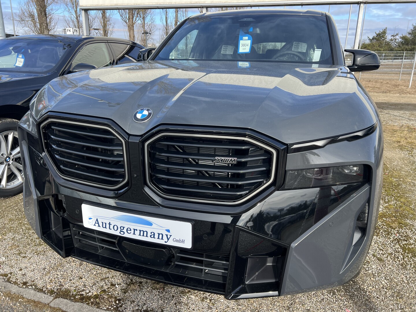 BMW XM 4.4  Plug-in-Hybrid 653PS B&W Black-Paket  З Німеччини (130646)