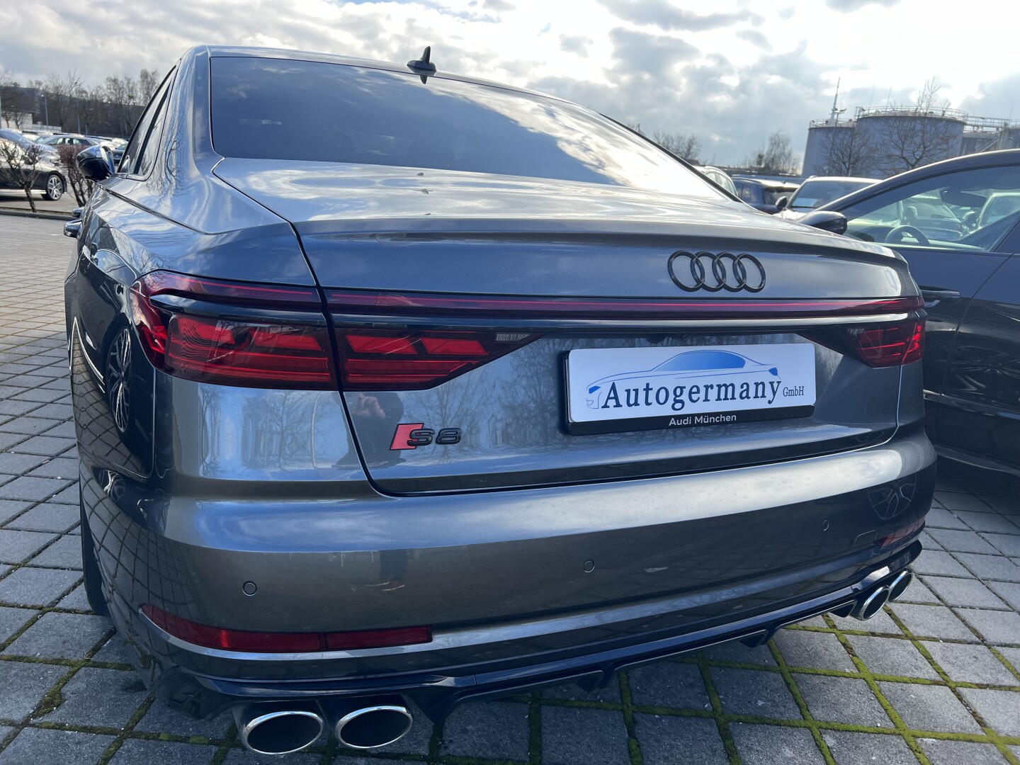 Audi S8 4.0TFSI 571PS Quattro Matrix B&O Black-Paket З Німеччини (130677)