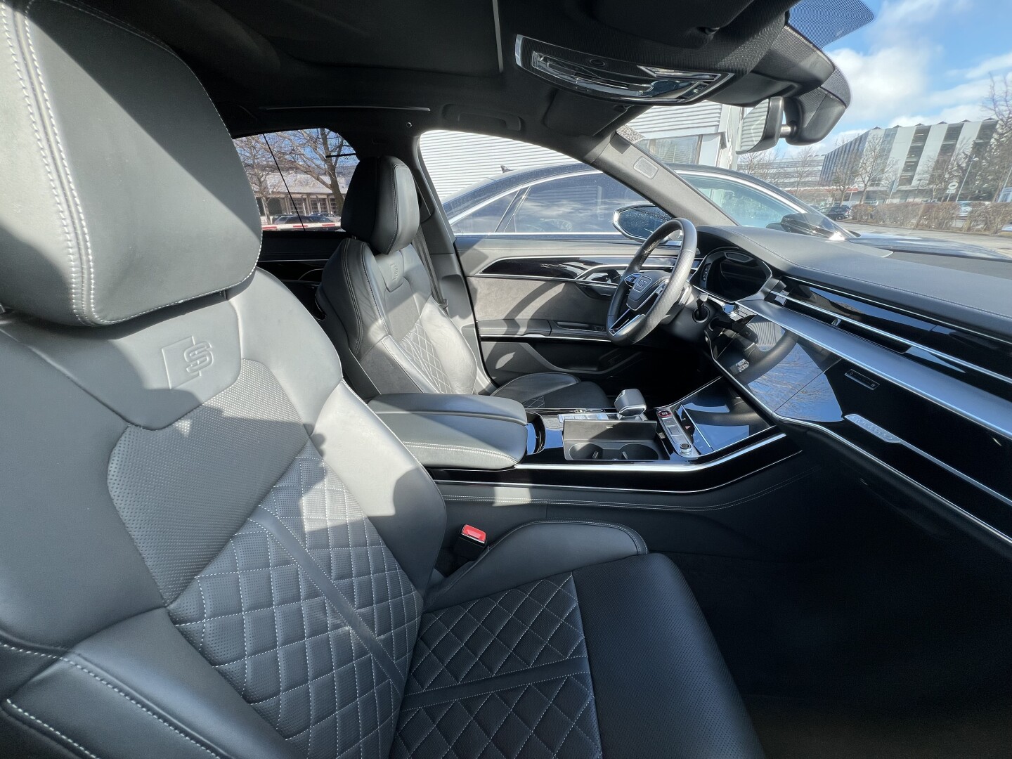 Audi S8 4.0TFSI 571PS Quattro Matrix B&O Black-Paket З Німеччини (130665)