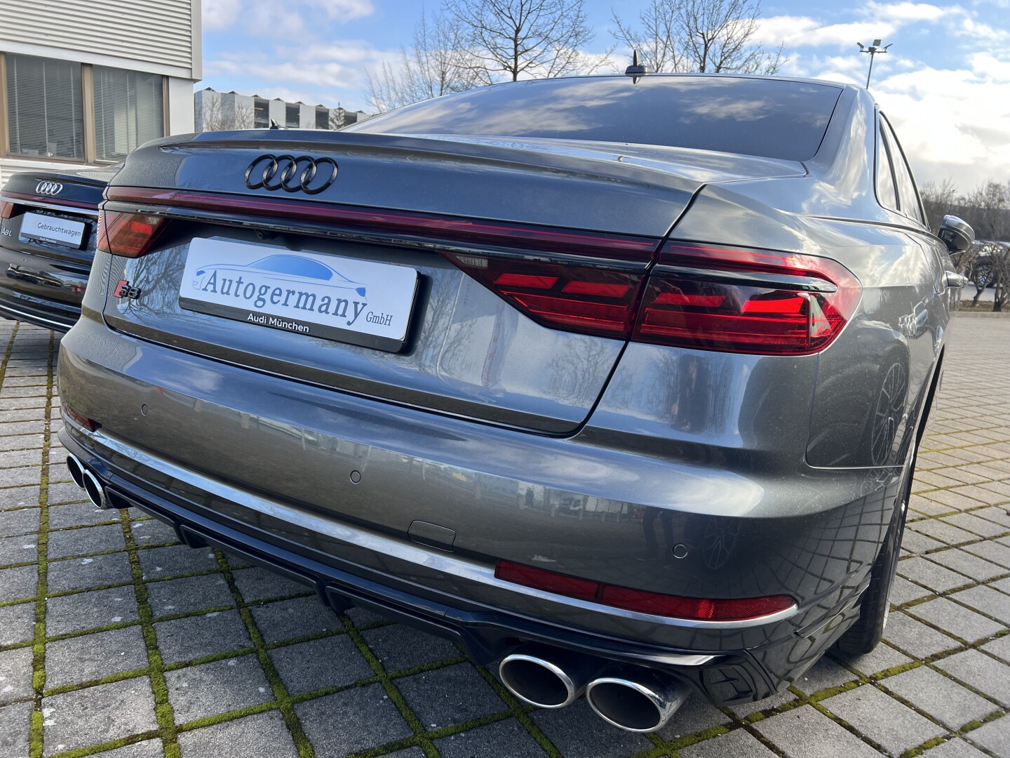 Audi S8 4.0TFSI 571PS Quattro Matrix B&O Black-Paket З Німеччини (130678)