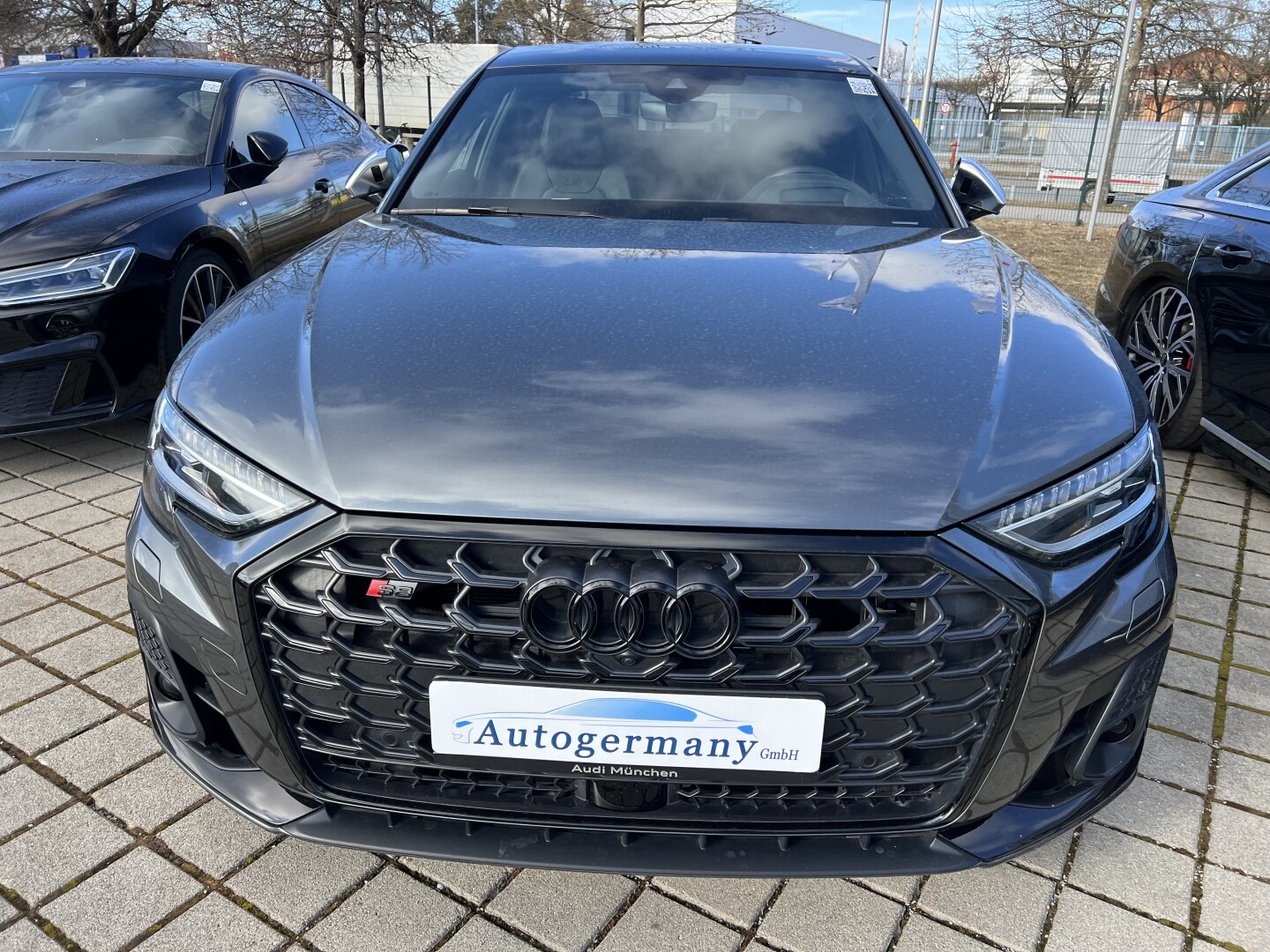 Audi S8 4.0TFSI 571PS Quattro Matrix B&O Black-Paket З Німеччини (130684)