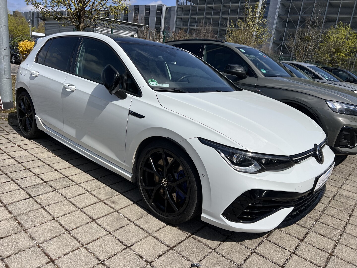 VW Golf 8 R 4Motion 320PS DSG Black-Edition  З Німеччини (130857)