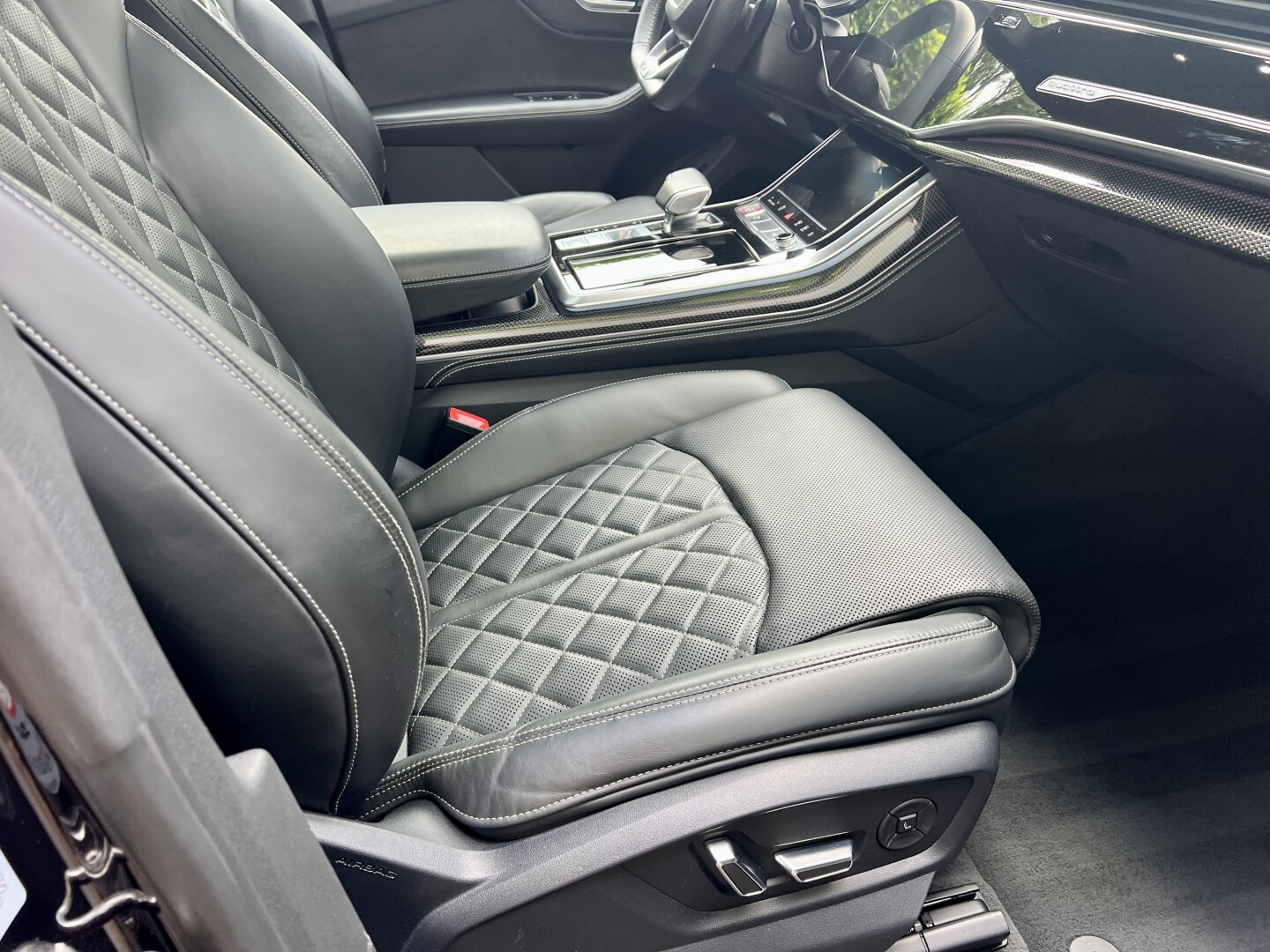 Audi SQ8 4.0TDI Black-Paket Keramik Matrix LED З Німеччини (130885)