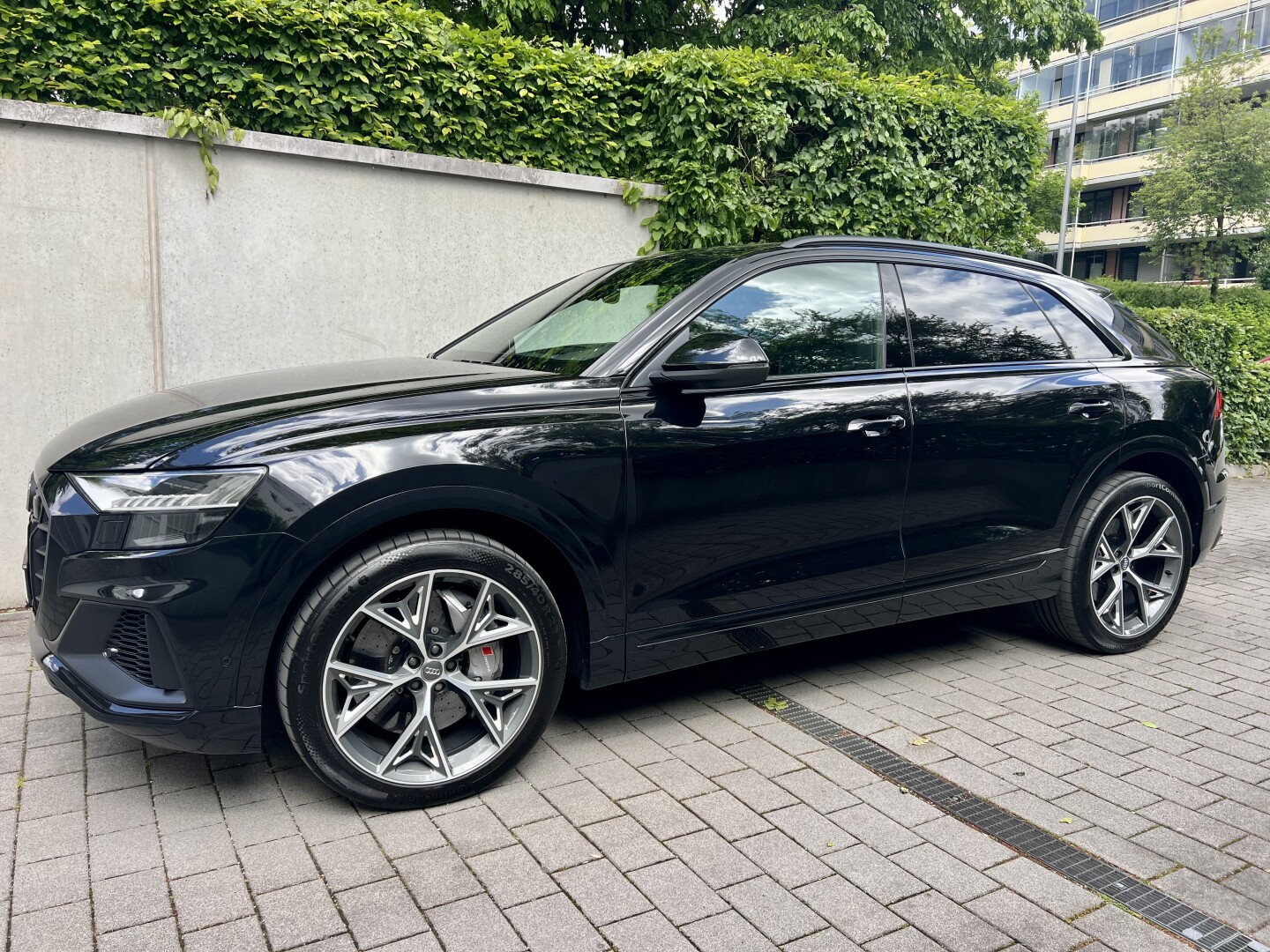 Audi SQ8 4.0TDI Black-Paket Keramik Matrix LED З Німеччини (130883)