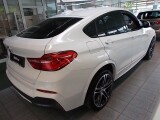 BMW X4  | 8584