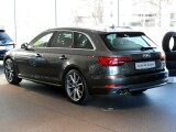 Audi A4  | 13594