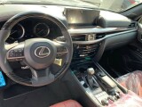 Lexus LX | 19762