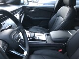 Audi Q8 | 22584