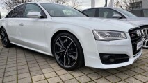 Audi S8  | 30995