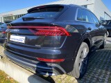 Audi Q8 | 58364