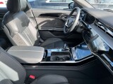 Audi A8  | 65604