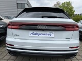 Audi Q8 | 69899
