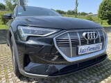 Audi e-tron | 72710